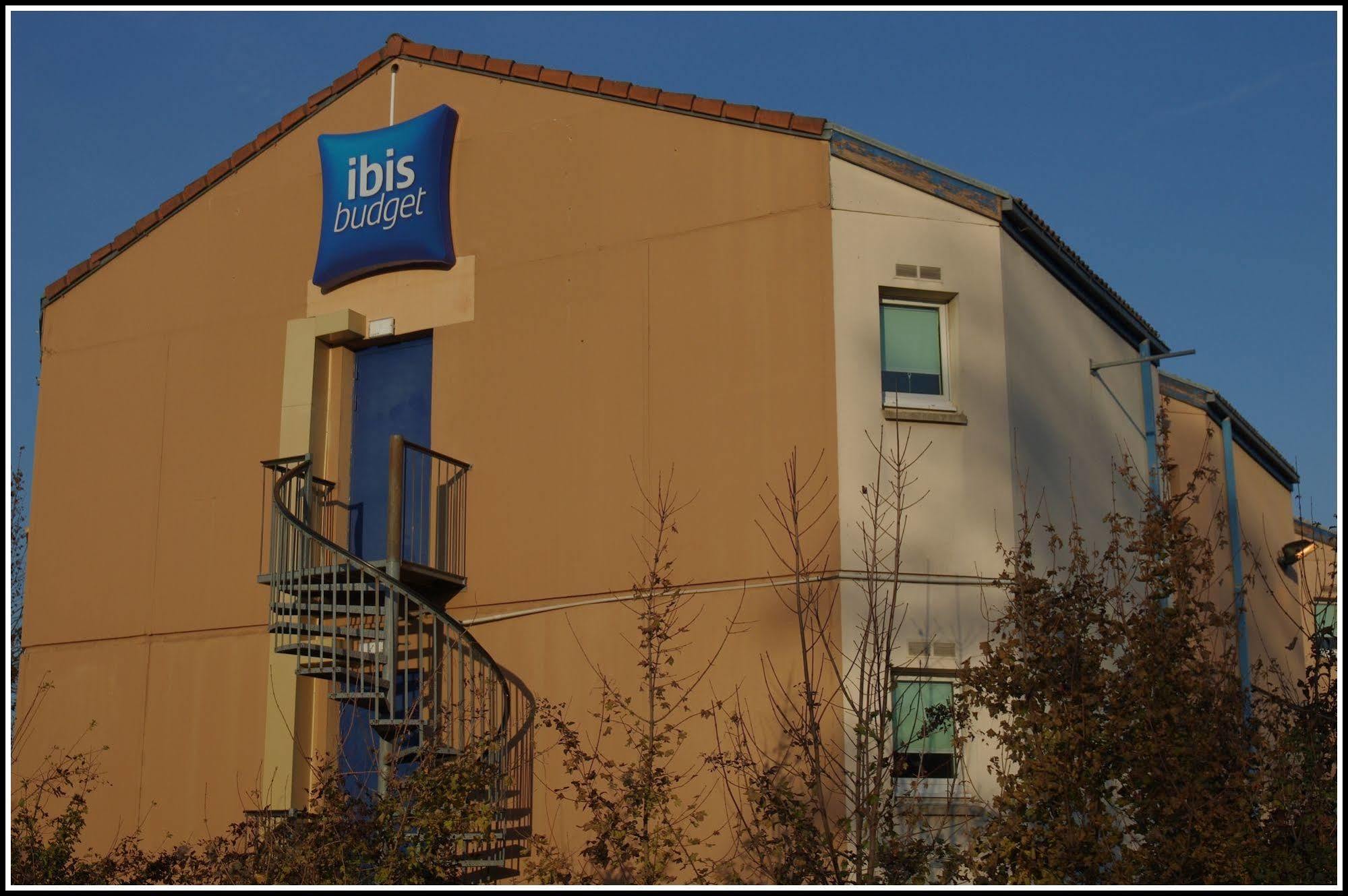 Ibis Budget Lyon Sud St Genis Laval Hotel Saint-Genis-Laval Exterior photo